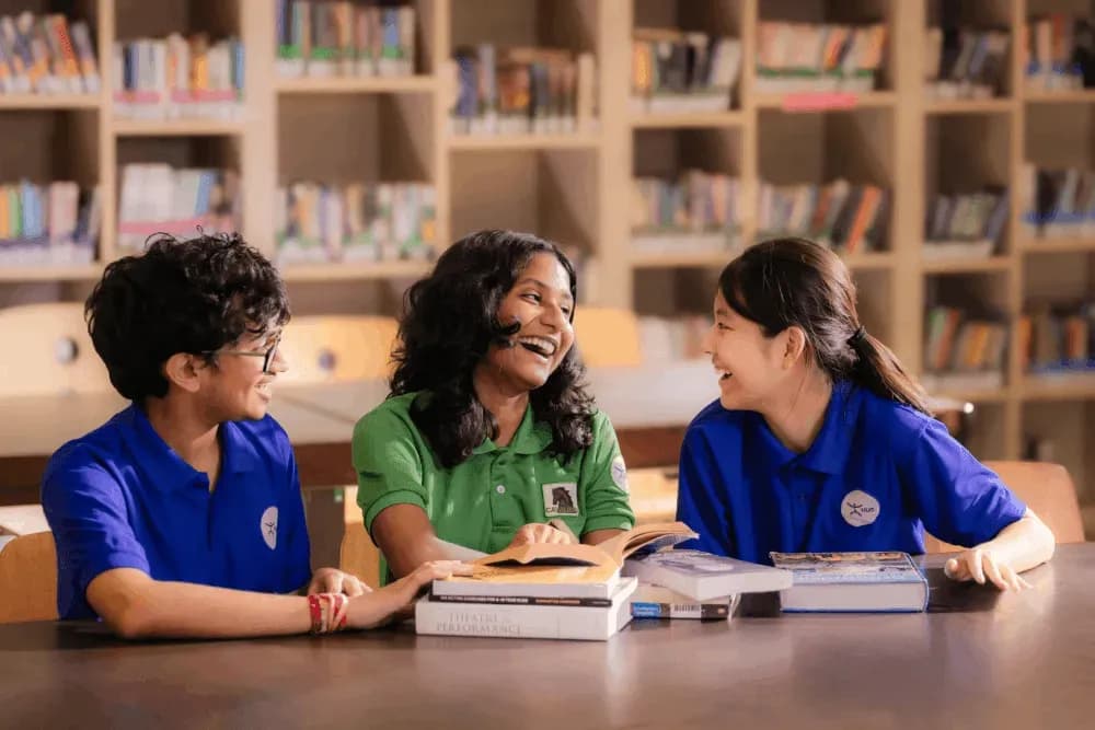 HUS students studying in library